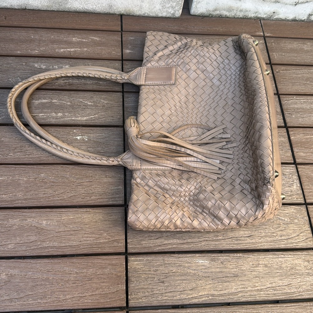 Setefano Bravo Woven Tan Tote Bag - Picture 10 of 10